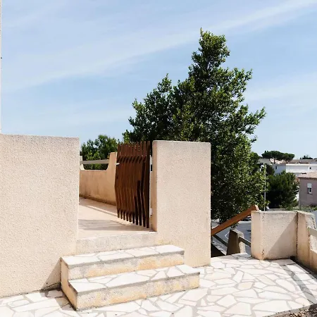 빌라 Familiale Spacieuse A Narbonne-plage Pour 6 Pers, Parking Prive, Animaux Admis - Fr-1-409-194 *