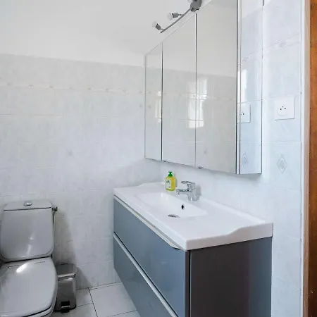 Familiale Spacieuse A Narbonne-plage Pour 6 Pers, Parking Prive, Animaux Admis - Fr-1-409-194 빌라