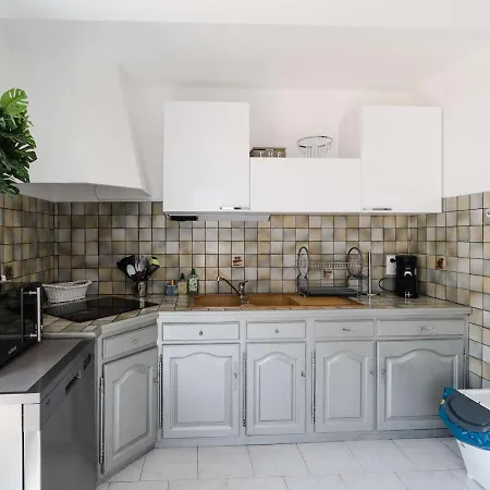 Familiale Spacieuse A Narbonne-plage Pour 6 Pers, Parking Prive, Animaux Admis - Fr-1-409-194 빌라