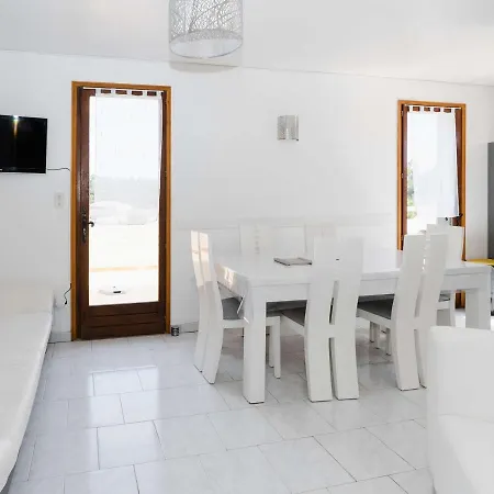 Villa Familiale Spacieuse A Narbonne-plage Pour 6 Pers, Parking Prive, Animaux Admis - Fr-1-409-194