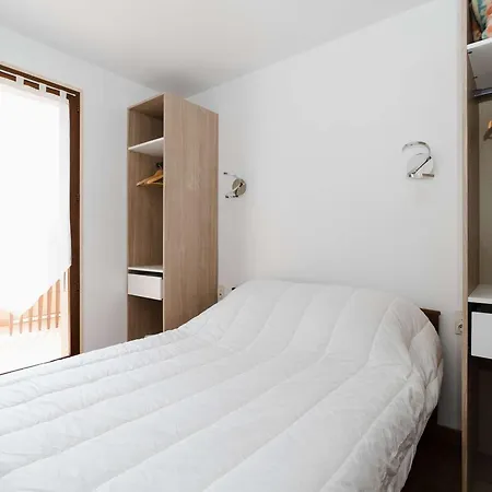 Familiale Spacieuse A Narbonne-plage Pour 6 Pers, Parking Prive, Animaux Admis - Fr-1-409-194 * Narbonne