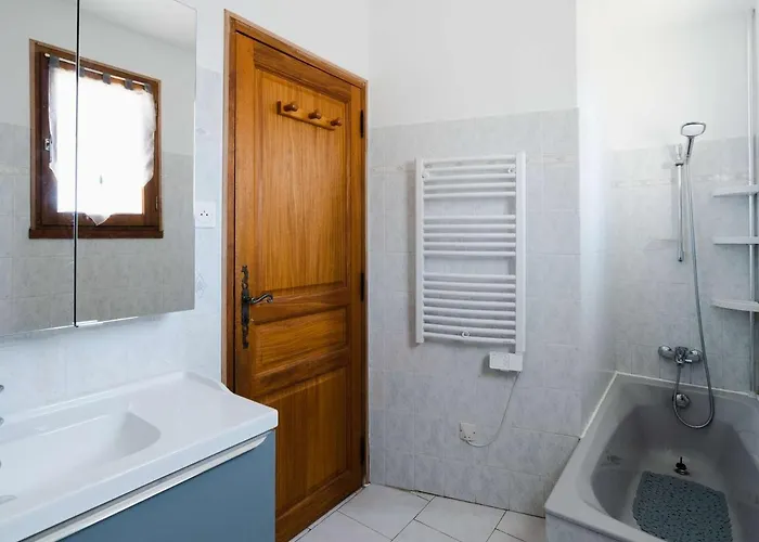 Βίλα Familiale Spacieuse A Narbonne-plage Pour 6 Pers, Parking Prive, Animaux Admis - Fr-1-409-194 *